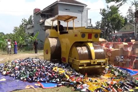 Didominasi miras dan rokok, Kejari Bantul musnahkan barang bukti
