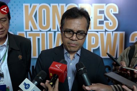 Komdigi tegaskan tak larang media massa tayangkan liputan demonstrasi