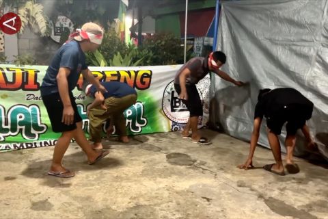 Lomba tangkap bebek, keseruan HUT RI di Lumajang