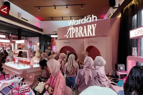 Temukan kemudahan mencari warna lipstik terbaik di Lipbrary
