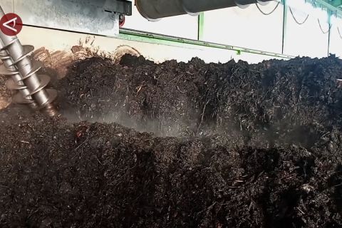 Zulhas bahas sampah jadi energi, targetkan tuntas dalam dua tahun