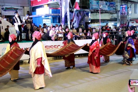 Merawat ingatan dan kejayaan Songket Silungkang lewat SISSCa