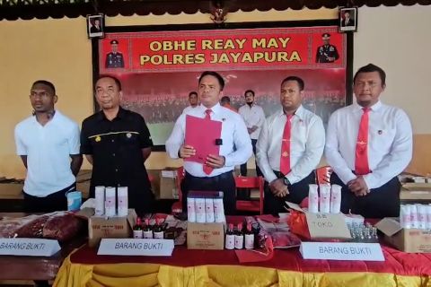 Polisi bongkar peredaran minyak tawon palsu di Jayapura