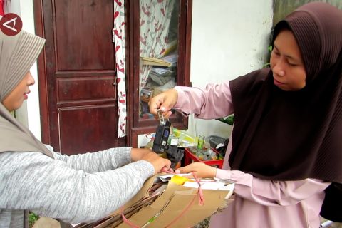 Warga Bondowoso bayar Pajak dengan sampah