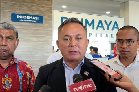 Wamen HAM respons desakan PBB saat kunjungi korban demo di Makassar