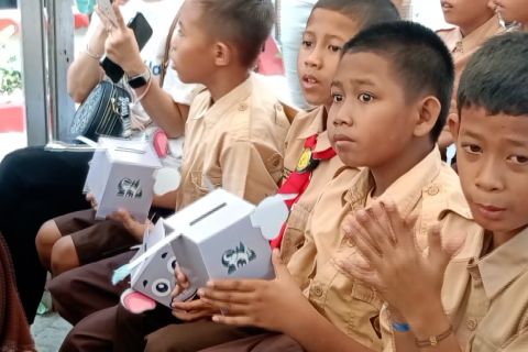 Siswa SD Kota Makassar dibekali pemahaman literasi keuangan digital