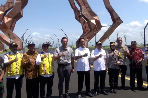 Menko AHY: Jembatan Pandansimo tingkatkan konektivitas antar wilayah