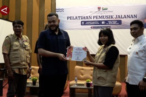 Pemkot Padang latih pemusik jalanan agar berperan dalam pariwisata