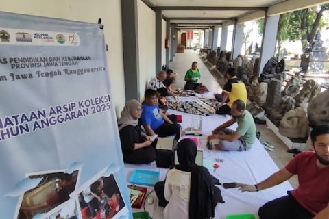 Upaya Museum Ranggawarsita agar benda koleksi lebih informatif