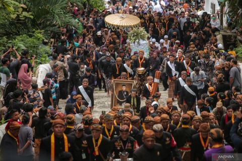 Pemakaman Raja Keraton Kasunanan Surakarta Hadiningrat Sri Susuhunan Pakubuwana (PB) XIII