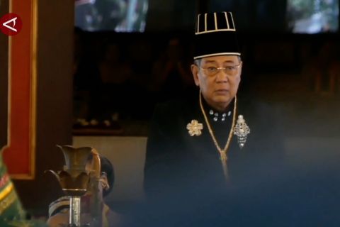 Raja Keraton Surakarta PB XIII Hangabehi tutup usia