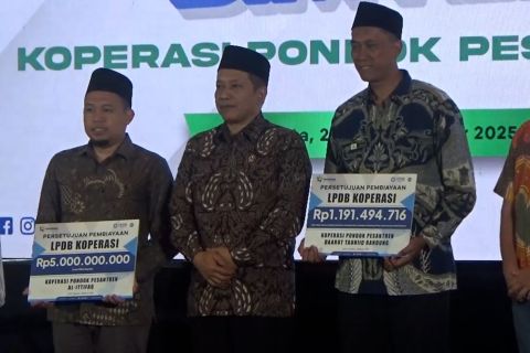 Sinergi ekonomi umat diperkuat melalui jaringan koperasi pesantren