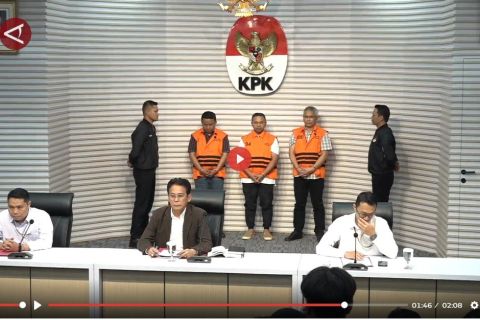 KPK: Gubernur Riau pakai uang "jatah preman" untuk pergi ke Inggris - VIDEO