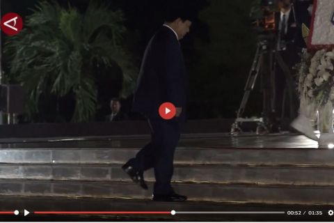 Prabowo pimpin upacara ziarah nasional hari pahlawan di TMP Kalibata  -VIDEO