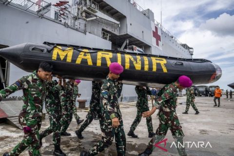TNI AL kerahkan 14 KRI dan ribuan prajurit dalam operasi penanganan serta bantuan bencana alam di Sumatera
