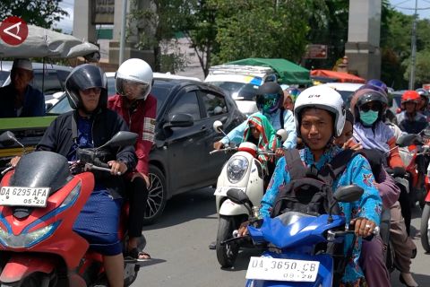 Antusias Haul Guru Sekumpul, ribuan jemaah padati jalanan Banjarmasin