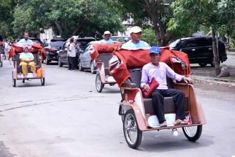 Brebes terima bantuan 100 becak listrik tahap pertama dari presiden