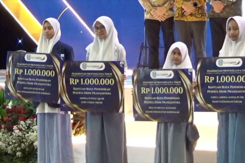 Jatim kucurkan bantuan biaya untuk 48.077 peserta didik prasejahtera