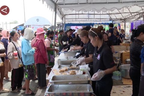 Konflik kian memanas, pengungsi Thailand tembus 260 ribu orang
