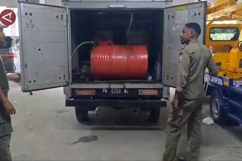 Pemkot Jayapura amankan empat mobil penimbun solar bersubsidi