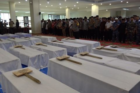 Tak teridentifikasi, 24 Jenazah korban bencana Sumbar dikubur massal