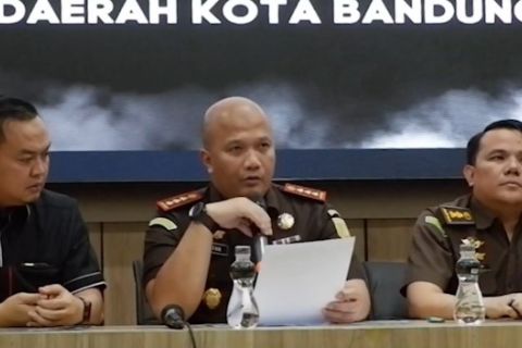 Wakil Wali Kota Bandung dan anggota DPRD jadi tersangka korupsi