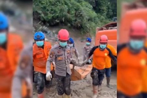 BNPB kembali temukan 21 korban meninggal akibat banjir di Sumatera