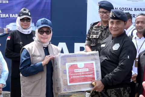 KemenPPPA salurkan bantuan melalui KKP untuk korban bencana Sumatra