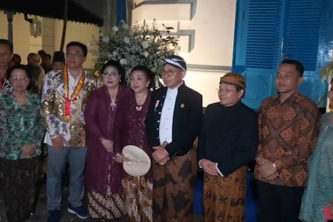 Menbud Fadli Zon tekankan agar keluarga Keraton Solo jaga kondusivitas