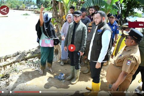 Wamendagri minta provinsi terdekat bantu penanganan banjir di Padang - VIDEO