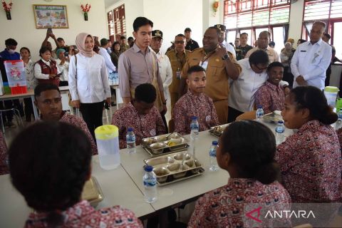 Wapres Gibran cek penyelenggaraan pendidikan sekolah rakyat di Papua