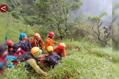 Enam korban tewas ATR 42-500 ditemukan, satu jenazah dievakuasi