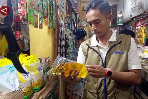 Bulog Madiun percepat penyaluran 482 ribu liter Minyakita ke pedagang