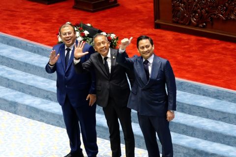 DPR sahkan Deputi Gubernur BI hingga ombudsman melalui rapat paripurna