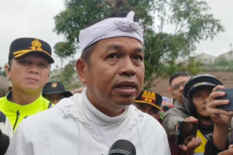 Gubernur Jabar: Korban longsor direlokasi, area Pasirlangu dihutankan