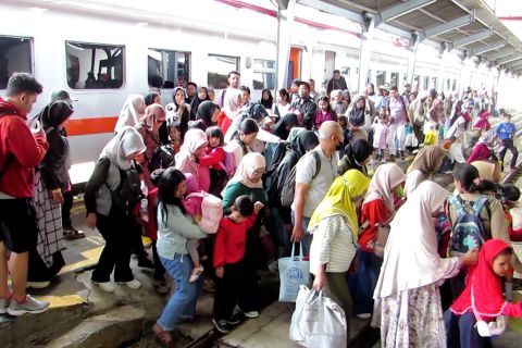 Lonjakan penumpang picu rute baru KA dari Banyuwangi