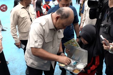 BGN targetkan MBG serap anggaran hingga Rp1,2 triliun per hari