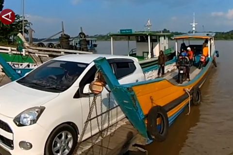 Kaltim upayakan legalitas feri sungai sebagai pelayaran rakyat
