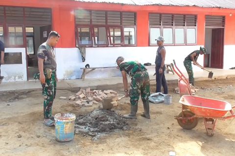Satgas Gulbencal TNI pulihkan sekolah terdampak bencana di Tukka