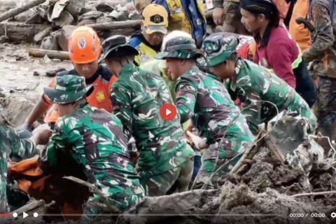 Hari ke-2 Longsor Cisarua, Tim SAR temukan total 25 kantong jenazah - VIDEO