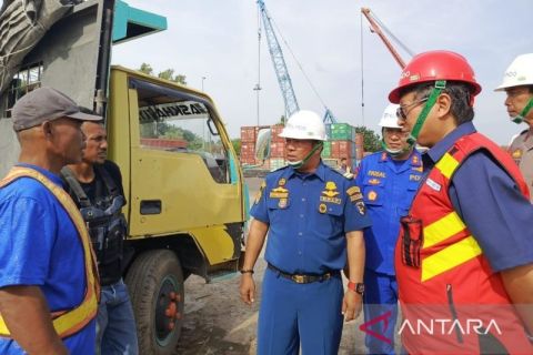 KSOP dan Pelindo Pangkalbalam Gelar Patroli K3 di Area Pelabuhan