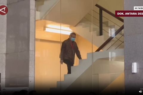 Bupati Pati Sudewo kena OTT KPK, diperiksa intensif di Polres Kudus - VIDEO