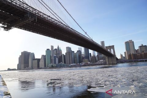 Musim dingin ekstrem hantam New York sebabkan sungai tertutup es