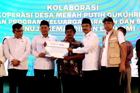 Mensos uji coba pemberdayaan penerima bansos di Kopdes Dukuhrejo