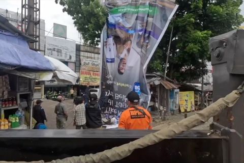 Bogor bersih dari "sampah visual" 63 billboard dibongkar