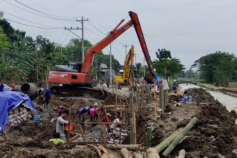 PUPR Jateng kebut benahi jalan putus akibat tanggul jebol di Grobogan