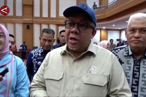 Wamen Fahri Hamzah minta Pemda Sultra lakukan Gerakan Indonesia ASRI