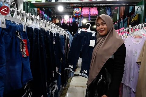 Baju Lebaran sederhana, simbol harapan Warga Aceh Timur pascabanjir