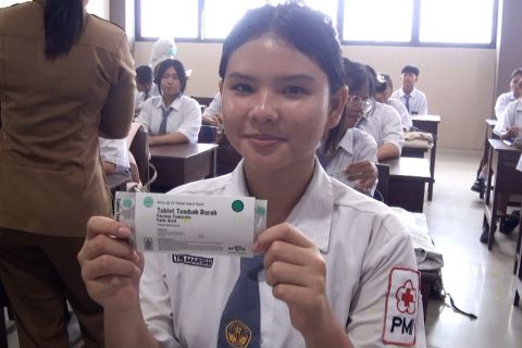 Dinkes Palangka Raya bagi-bagi tablet tambah darah untuk siswi SMP-SMA