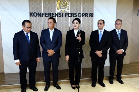 DPR tetapkan komisioner OJK 2026-2031, fokus integritas pasar modal